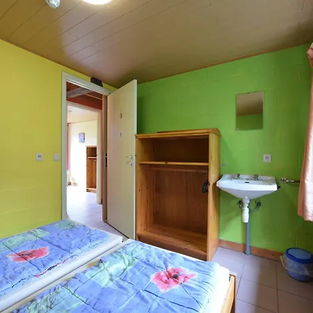 In Petite Langlire With Bubble Bath Holiday home