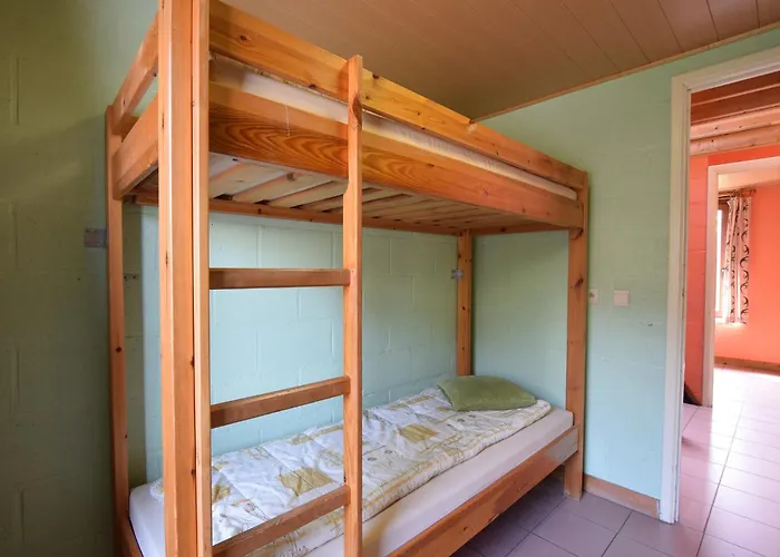 In Petite Langlire With Bubble Bath Holiday home