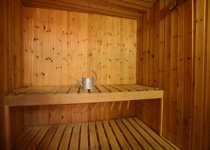 In Petite Langlire With Bubble Bath Holiday home Langlir